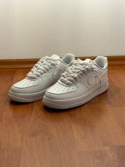 Nike Air Force 1 - Biele s bielymi šnúrkami - 1