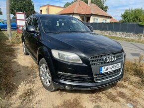 Predam Audi Q7 3.0tdi S line  Poskodeny motor.