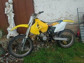 Suzuki RM 125