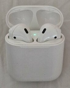 Apple AirPods 1