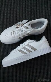 Predám damske biele tenisky Adidas Court bold