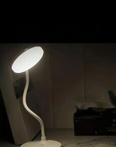 LED lampa na usb