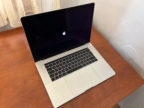 Predám MacBook Pro 15" i9 2019 - 1