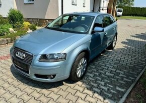 Audi A3 1,6i Top Stav serviska Tažné benzín manuál 75 kw - 1