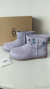 Čižmy UGG Classic Mini - 1