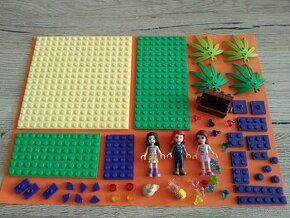 (8) Lego® Lego® Dievčenské, figúrky, doplnky, pláty - 1