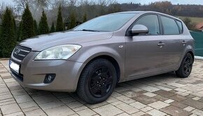 Kia ceed 1.4 benzin + LPG