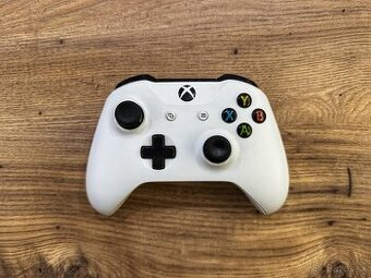 Ovládač na Xbox One White