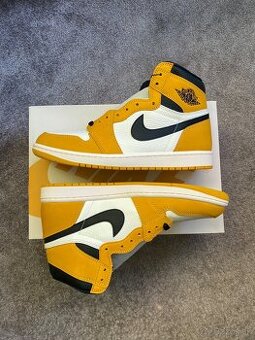 Air Jordan 1 Retro High OG yellow