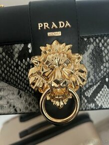 Prada kabelka