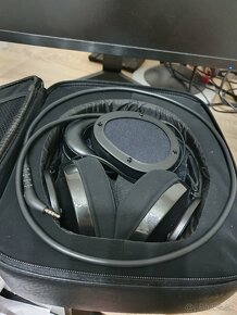 Sennheiser HD600, Beyerdynamic DT 770, Audioquest Nightowl