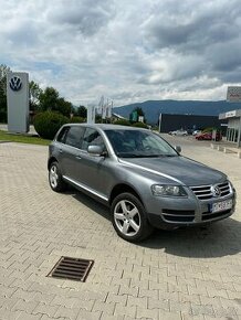 Volkswagen Touareg - 1