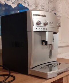 Kávovar DeLonghi Magnifica