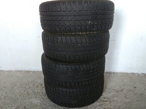 235/55 R17