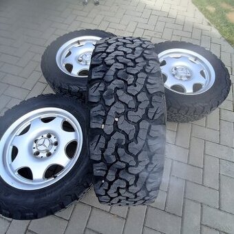 Predám pneu BFG Allterrain 215/65 r16