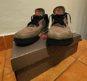 Jordan 4 Taupe Haze veľkosť 42