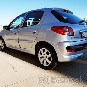 Pekný Peugeot 206 + Urban - 28 787 km