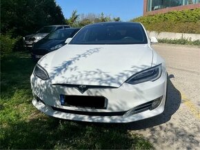 Tesla Model S 75 D