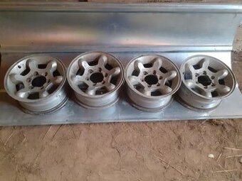 4ks R15 6x139,7