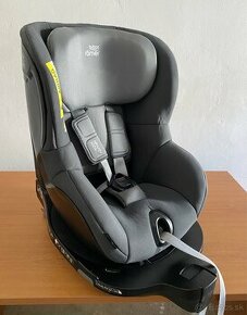 Rotačná autosedačka BRITAX RÖMER Dualfix M i-size