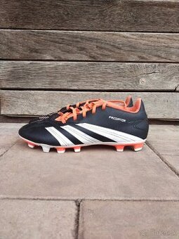 Adidas predator league