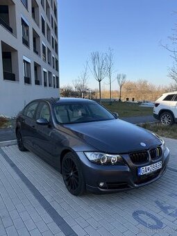 BMW E90 318D