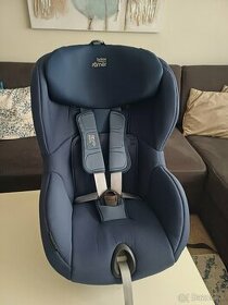 Britax Romer Trifix-2 iSize vo farbe Moonlight Blue