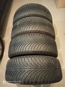 celoročne pneu Goodyear 255/55 R19