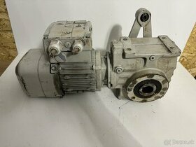 ELEKTROMOTOR S PREVODOVKOU 12 ot/min