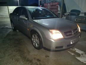 Predám Opel Vectra C Essentia Sedan, 1.6 16V, r.v. 2003