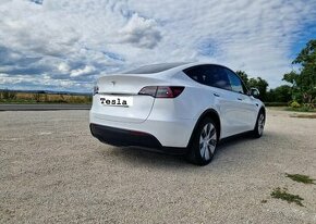 Tesla model Y na prenájom