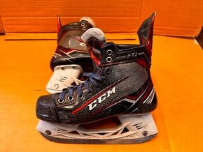 BRUSLE CCM JETSPEED FT1  vel. 37,5/4 D