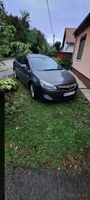 Predam Opel astra sports