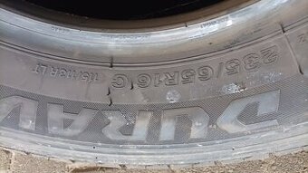 Predám 235/65R16C