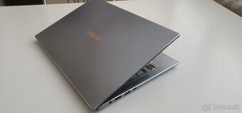 Asus zenbook - 1