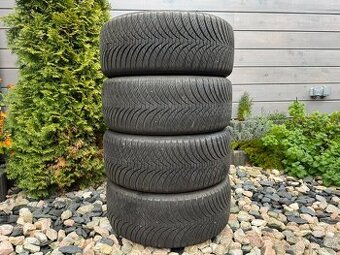 215/45 R16