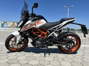 KTM DUKE 390