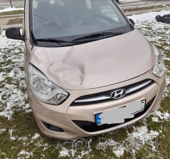 Hyundai i10 - havarovane