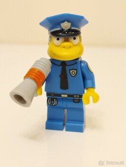 LEGO minifigúrka Chief Wiggum SIM021