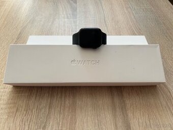 Apple Watch  8 45 mm