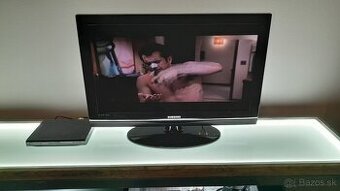 Predám LED TV SAMSUNG 32"