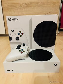 Predám Xbox Series S 512 GB