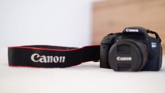 Canon EOS 700D