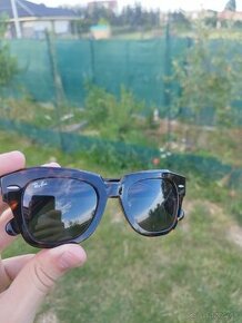 Ray Ban