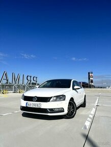 Volkswagen Passat B7 2.0 TDI DSG r.v. 2012