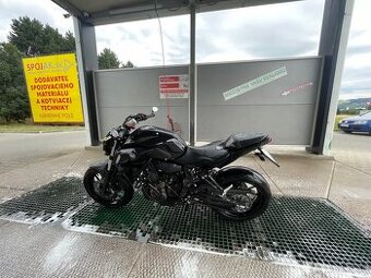 Yamaha MT-07 35 kW - 1