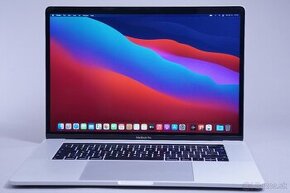 ZÁRUKA/Macbook Pro 15.4 TB/I7 2.2GHZ/32GB RAM/512GB SSD Sil