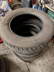 Predám zimné 255/60R17 4kusy 3517 DOT