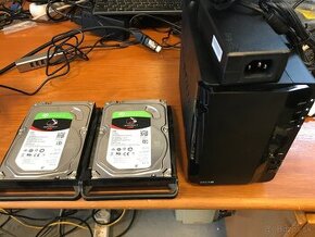 NAS Synology DS218+ ; 2x disk Seagate Ironwolf 4TB