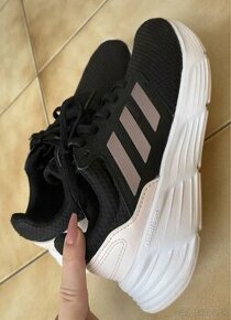 Adidas, veľ. 37 1/3, bežecká obuv